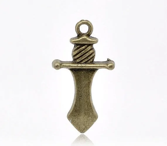 6 Antique Bronze Tone Metal DAGGER Sword Charm Pendants. 25mm x 14mm. CHB0037
