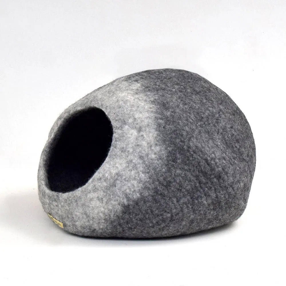 Cat Cave - White Grey Ombre Cocoon