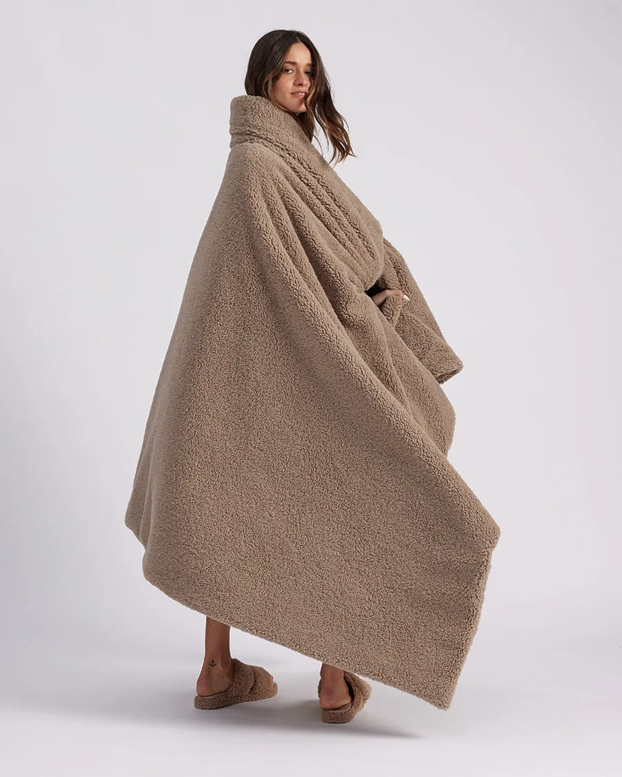 Faux Fur Throw Blanket - Warm Grey