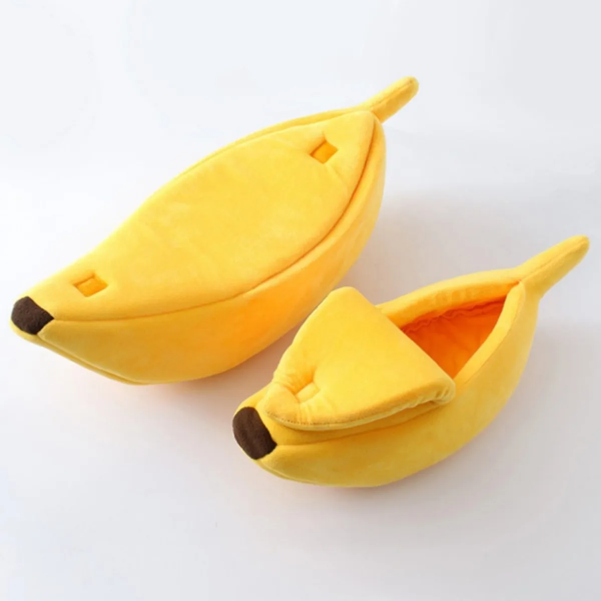 Fully Covered Banana Cat Bed
