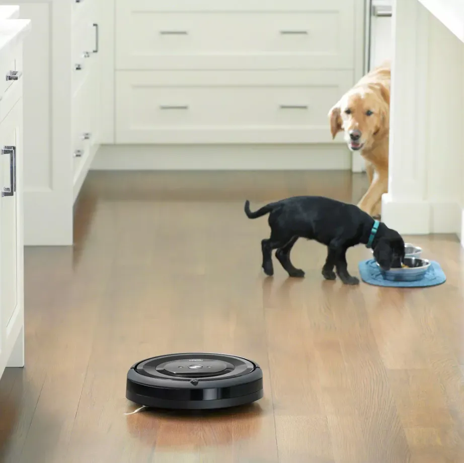 iRobot Roomba e5 (5150) Wi-Fi Connected Robot Vacuum