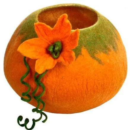 PUMPKIN Wool Cat Cave | Cat Bed
